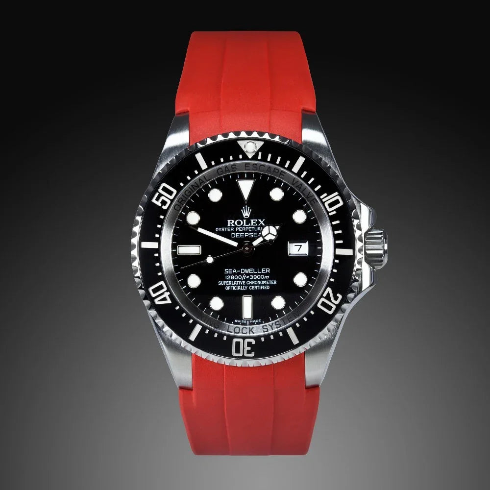 RubberB M107 Red with buckle Strap - detail