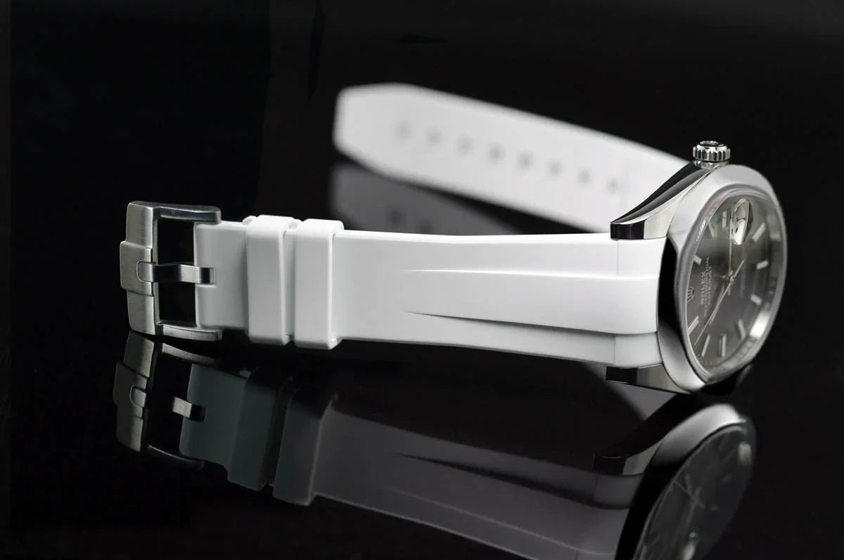 RubberB M236 White with buckle Strap - detail