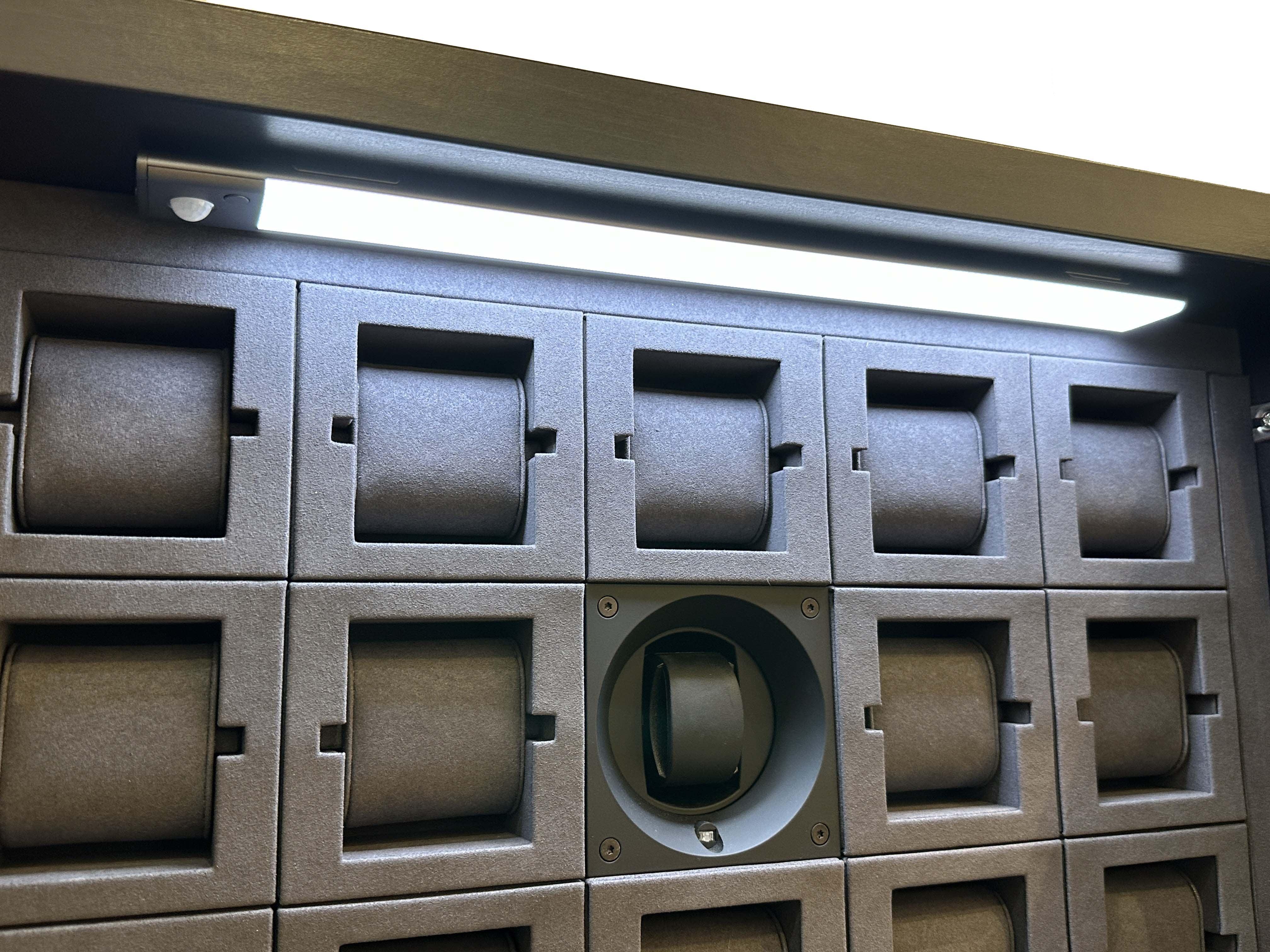 KronoKeeper Cabinet - detail