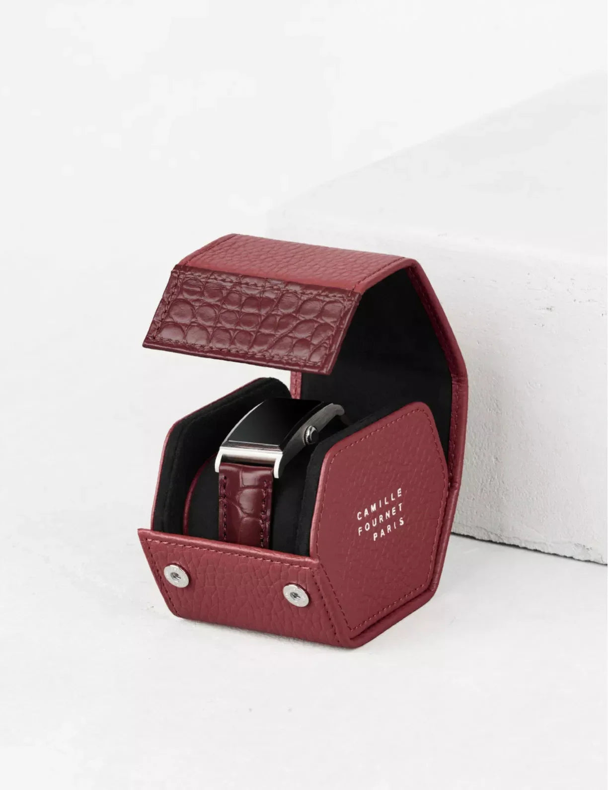 34.33 Single watch case by Camille Fournet | MisterChrono