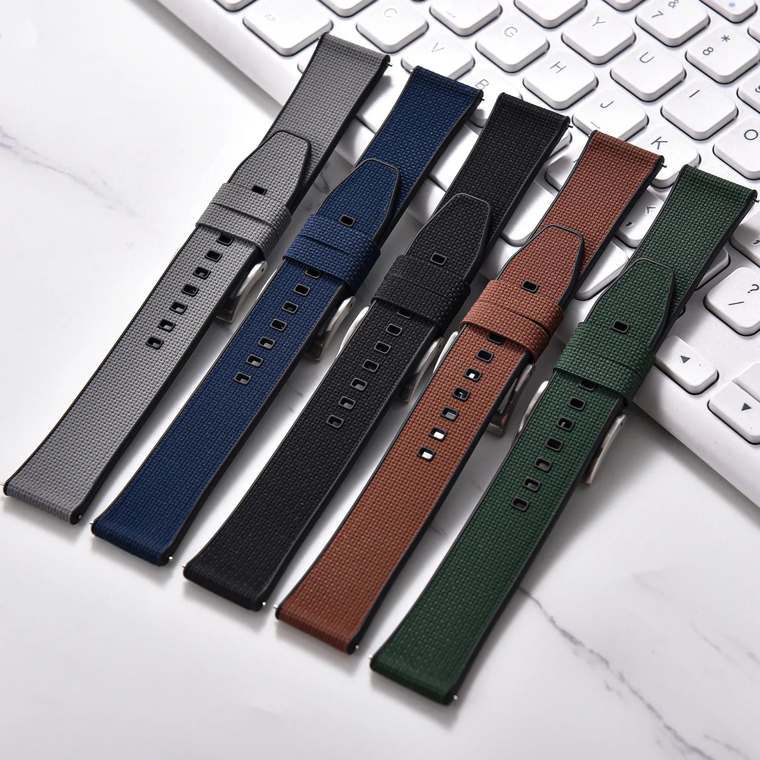 KronoKeeper double-layer FKM rubber strap - Beige - detail