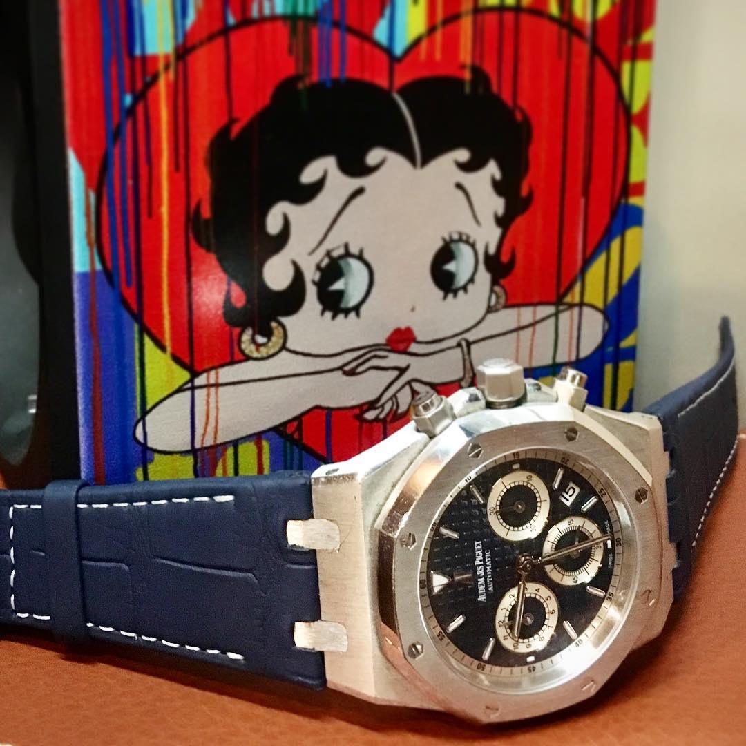 KronoKeeper - Alligator bespoke strap with inserts - view 8