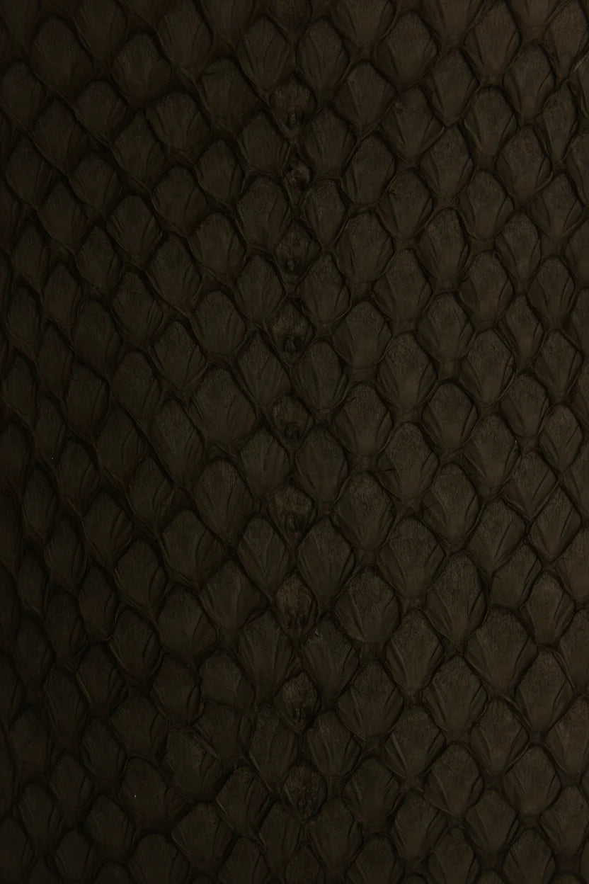 Salmon Satin Olive Moka watch strap - KronoKeeper - detail view